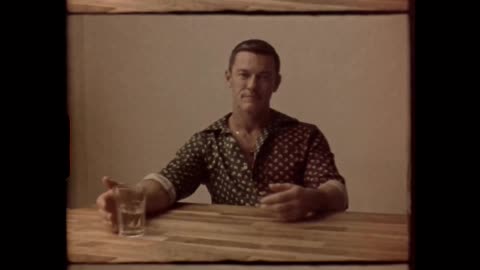 Luke Evans _ new photo shoot Numero 112022