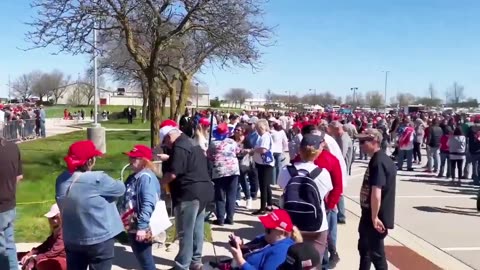 People waiting to see Trump speak in Waukesha, Wisconsin