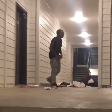 This how independent women treat niggas