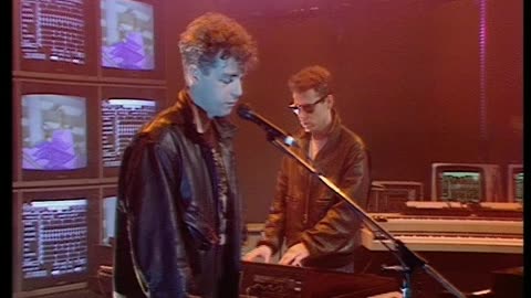 Pet Shop Boys - Opportunities = Whistle Test 1986