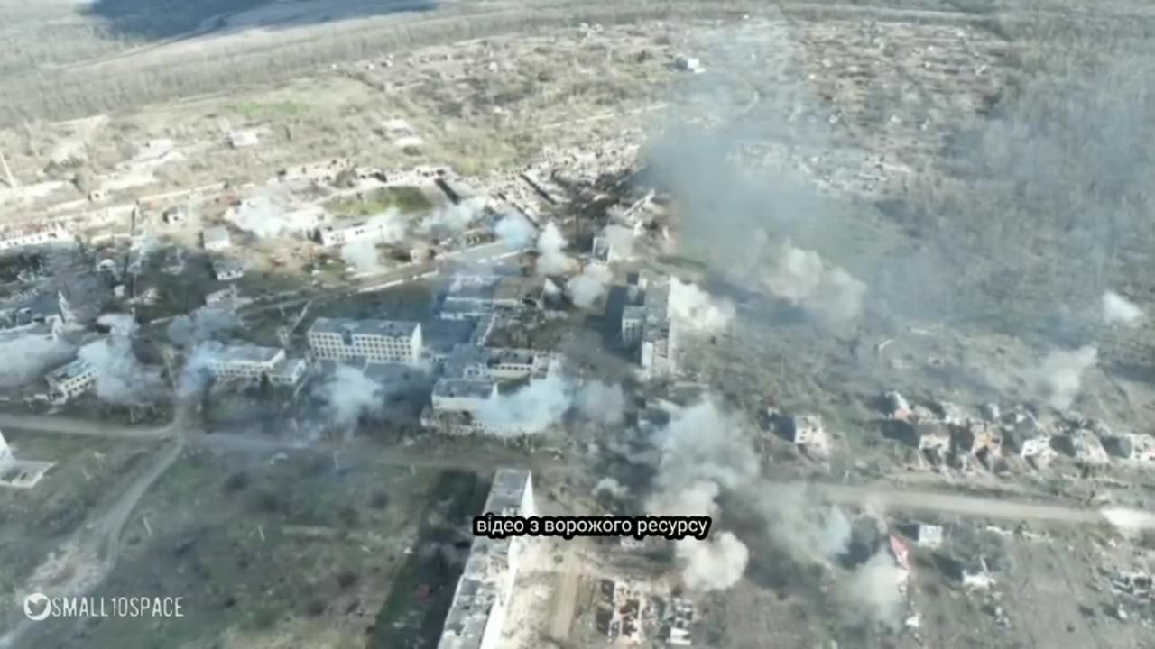 π·πΊπΊπ¦ Footage of a massive artillery strike on Chasov Yar, Donetsk region