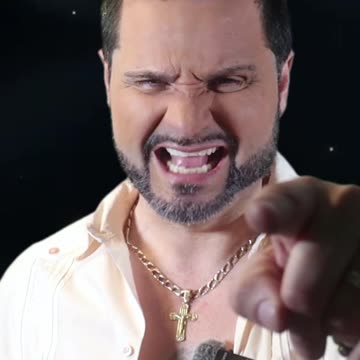 حركات اليد الإيطالية! هذا يعني "يجب أن أذهب الآن"