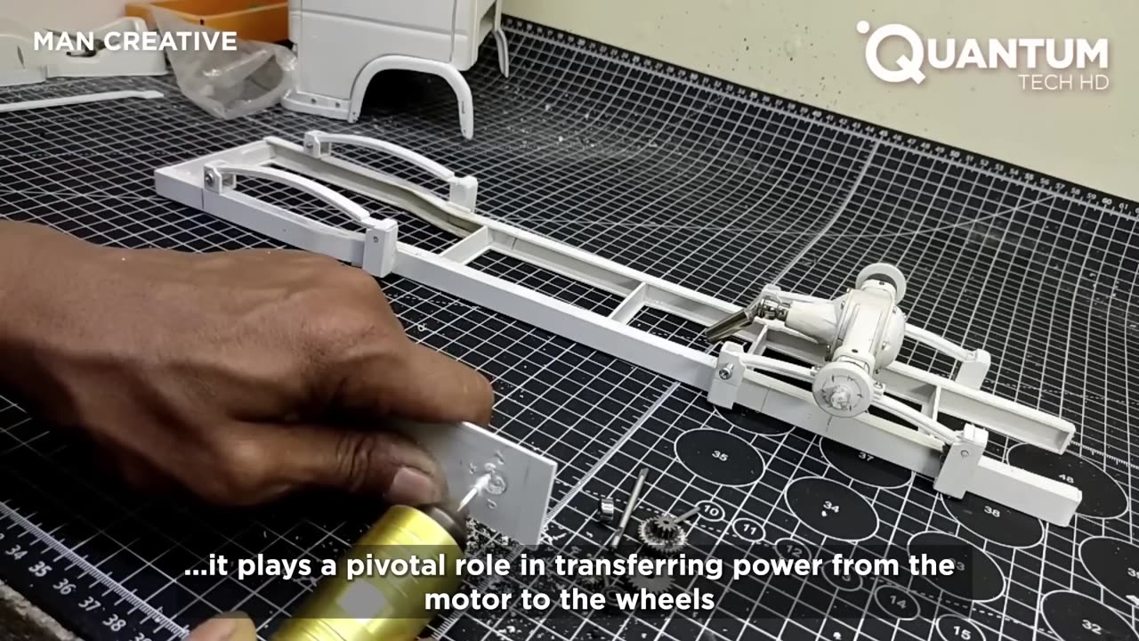 Man Builds Hyperrealistic RC Truck at Scale Only Using PVC | by @MAN_Creative_86