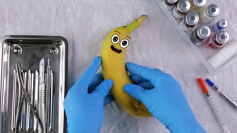 Fruit surgery 101 on this banana.hd