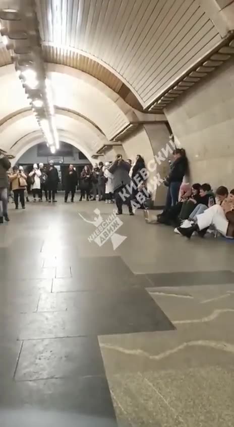 Missile alert throughout Ukraine, massive attack continues