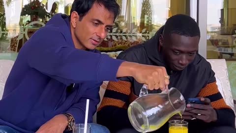 When Sonu’s straw steals the spotlight