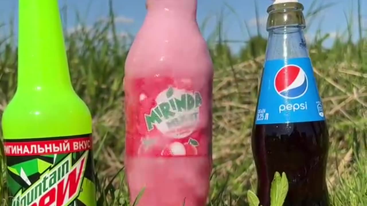 ASMR -- Fanta, Mountain Dew, Pepsi vs Mentos (no talking)