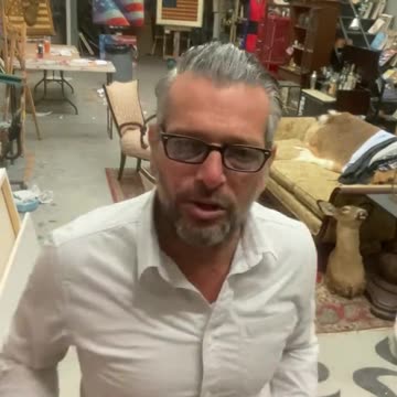 TOO 😂A TRUMP SUPPORTER COMEDIAN 🤭THE DIFFERENCE BETWEEN A JACKA%S & A A#SHOLE