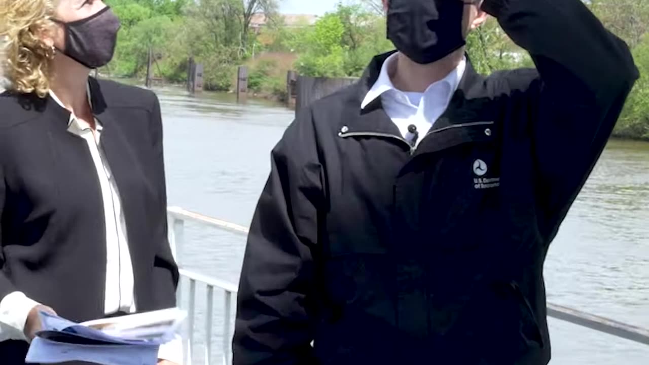 Checking out Pittsburgh’s Bridges From The Ohio River Secretary Pete Buttigieg