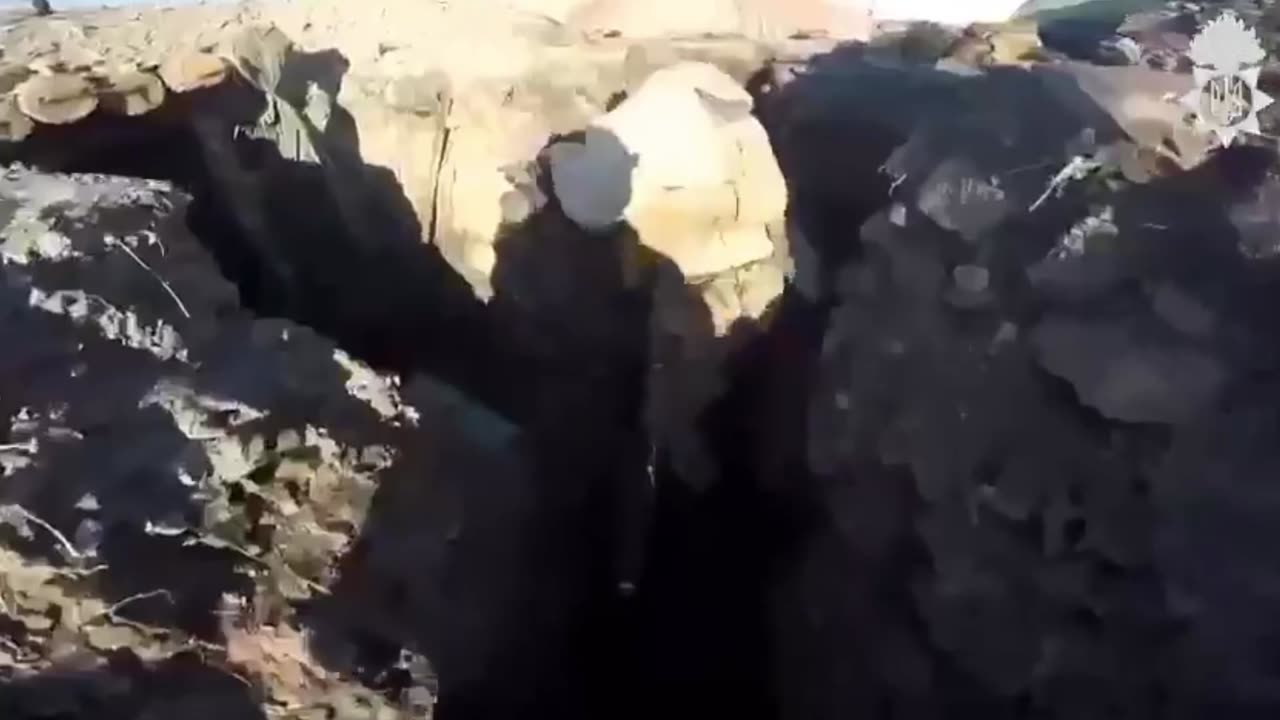 Ukrainian Special Forces Destroy Russian Tank And BMP