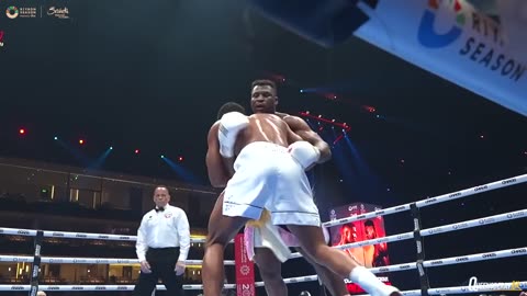 EXCLUSIVE UNSEEN ANGLE! 😲 Anthony Joshua KNOCKS OUT Francis Ngannou