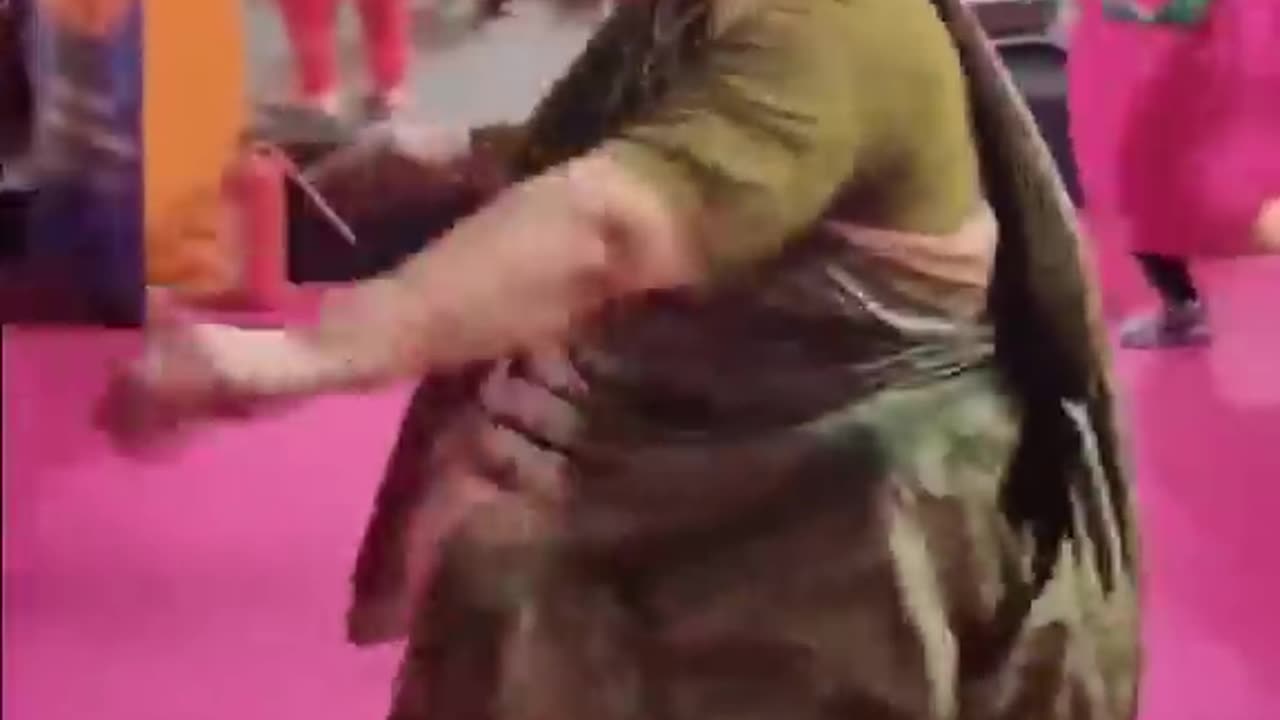 80 years old guju grandma doing garba #garbanight #grandma #viralvideo