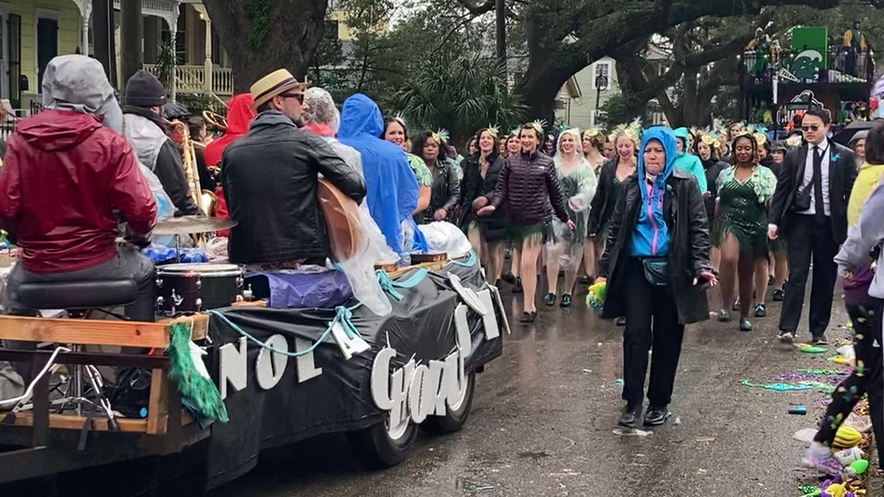 Mardi Gras - Uptown New Orleans