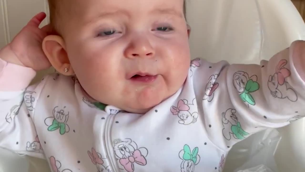Tasting a lemon for the first time | Adorable First Taste of Lemon