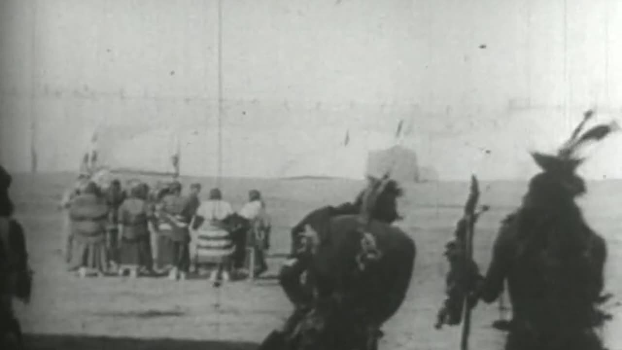 Sack Racing, Course En Sacs De Louis Lumière, France (1896 Original Black & White Film)