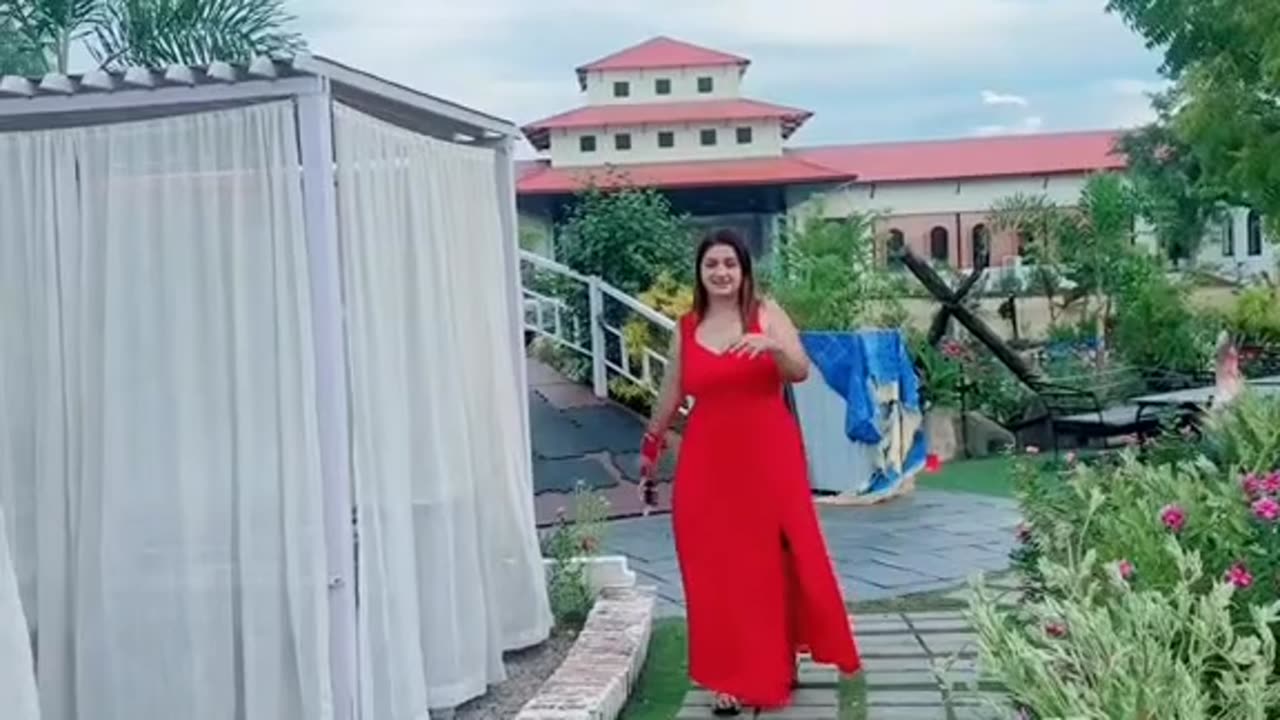 Aaina ma yo salaima