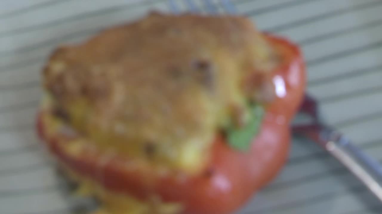 Stuffed Pepper (cheeseburger edition)