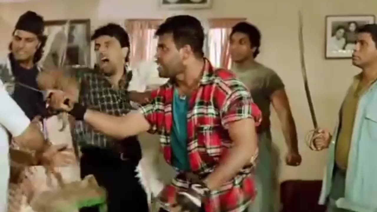 ज़ब सनी देवल ने दमकी दि तो.. 😳 #shortsviral #hindiclip #shortreel #movieworld