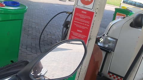 when you in a rush #F1 #shorts #jonty_k9