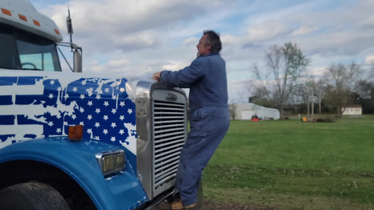 UNBOXING NEW FREIGHTLINER SPOT MIRRORS