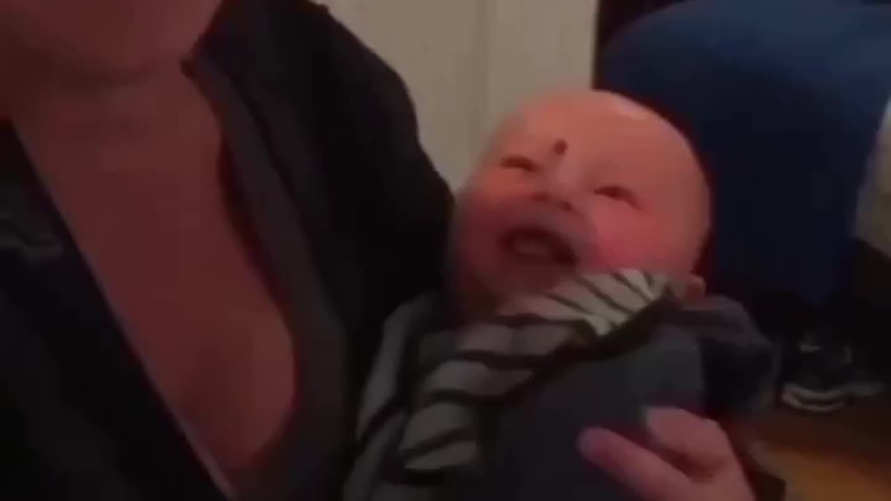 oh my god the laugh👶😍😂😂😂🤣...