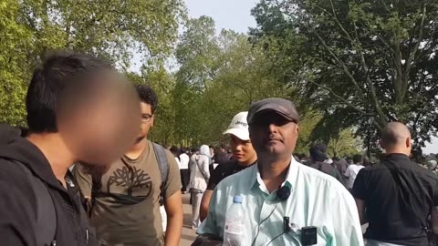Speakers Corner_Uncle Sam has Chat with Muslim who is Proud of what his Prophet