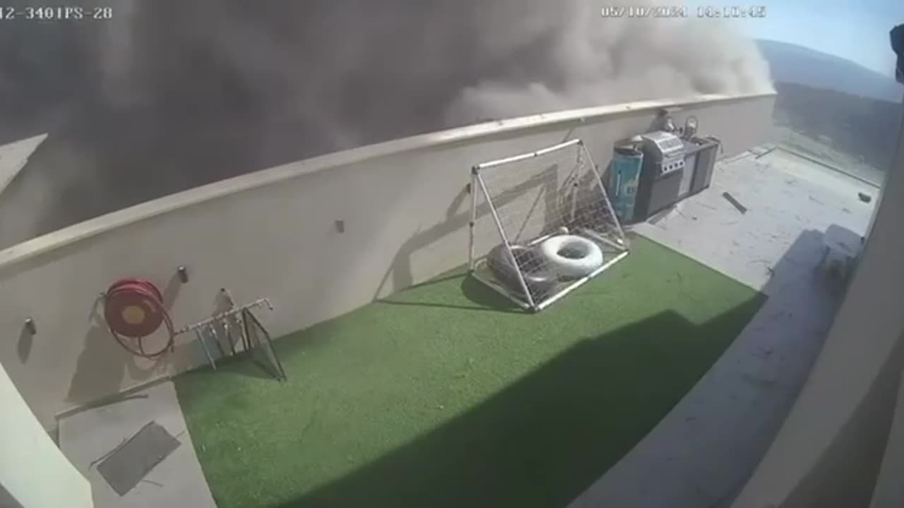 Fall in the yard of a private house in Karmiel.