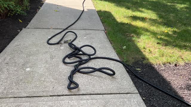 Review of EcoLasting Expandable Garden Hose, Flexible and Lightweight Water Hose