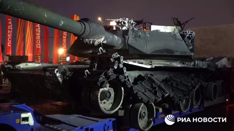 Western tanks, taken by Russia as war thropy, presented in a Moscow exhibition