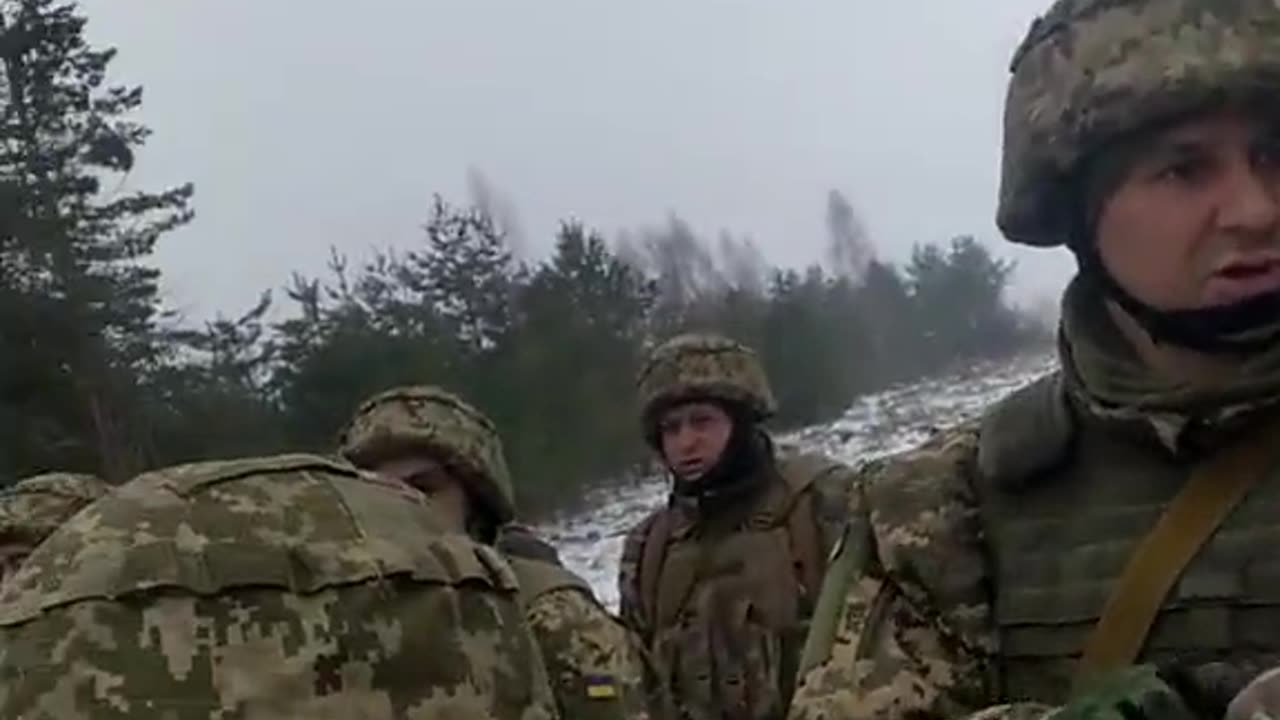 Ukrainian forces preparing to go to the front