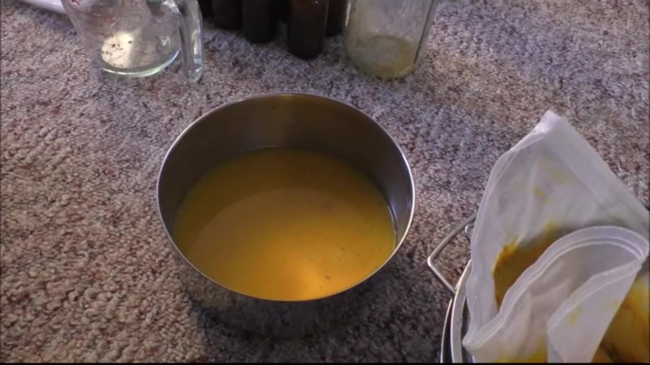 Making Organic Turmeric Tincture