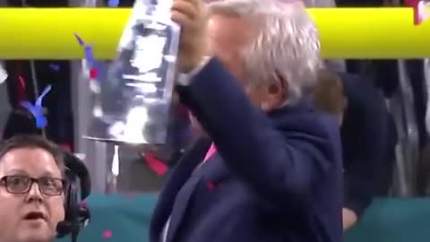 Si credono i salvatori del mondo .Ma in realtà lo stanno uccidendo ..