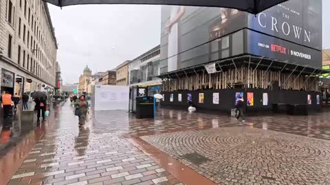 Creedence Clearwater Revival - Who’ll Stop the Rain - In Glasgow Scotland in the Rain