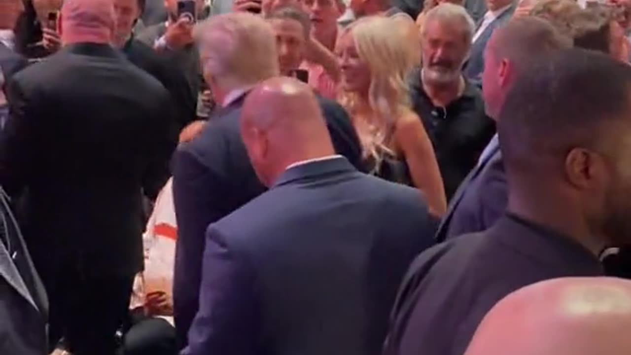 Flashback: President Trumps arriving at UFC264