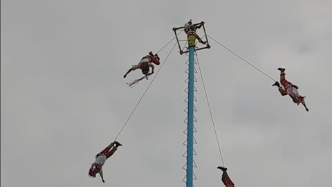 Los Voladores (The Flyers) - El Tajin - Veracruz (Mexico)