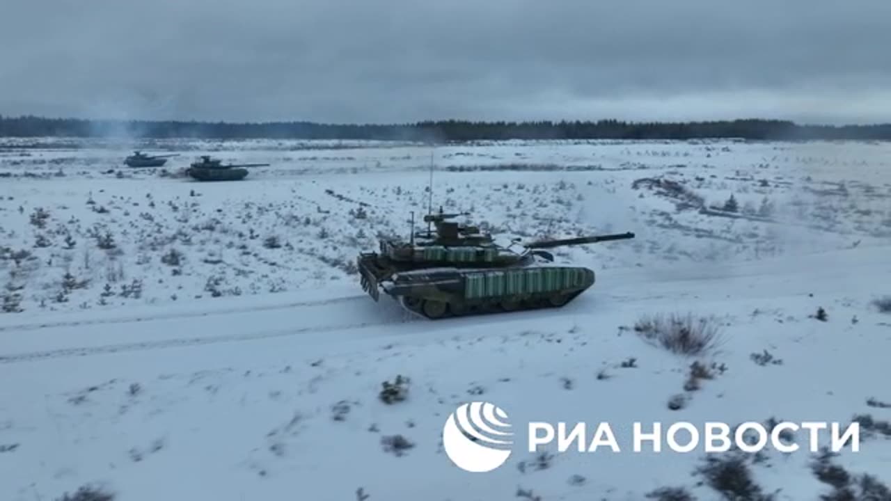 Crews mastered the latest T-90M tanks.