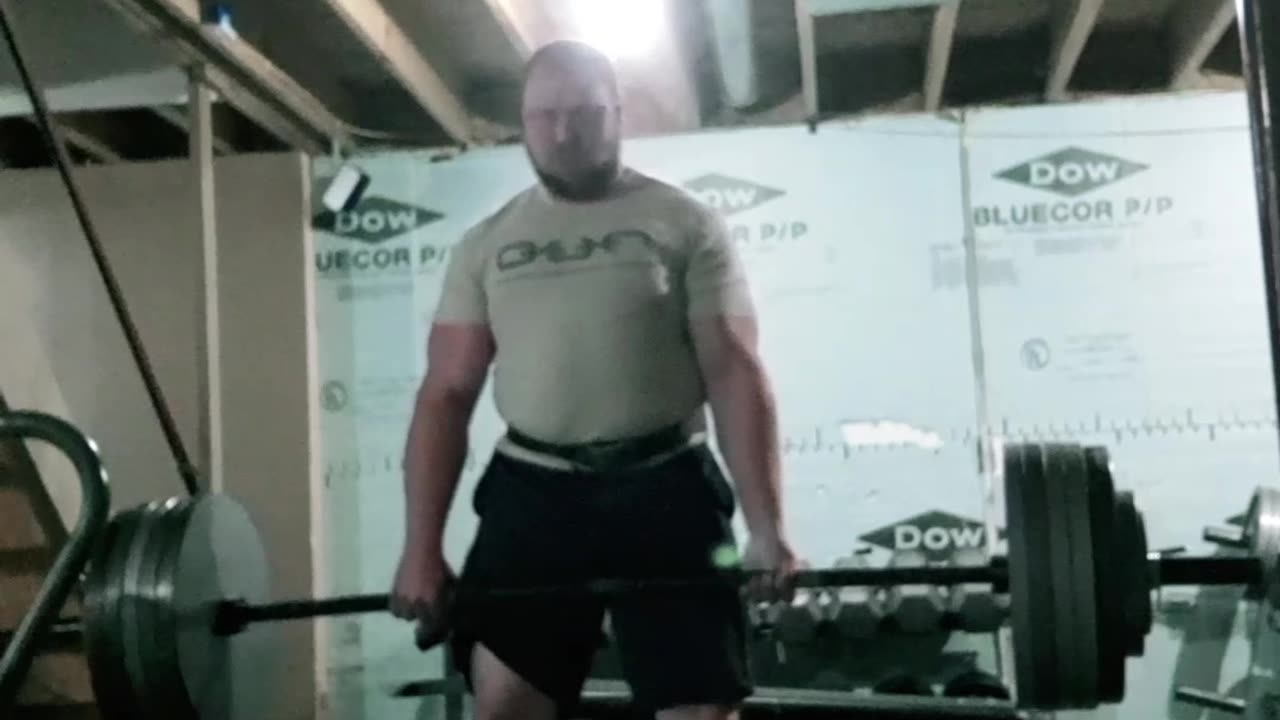 560 LBS Deadlift with 5 reps!