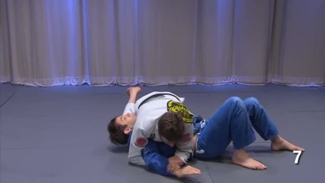 Ryan Hall Open Elbow 2