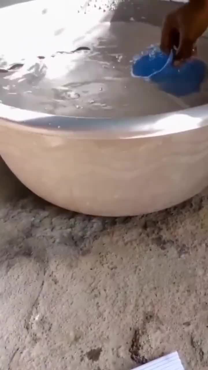 A simple free energy demonstration of how a vortex shaped surface can ...