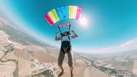 Sky diver loses his hat - makes an awesome recovery