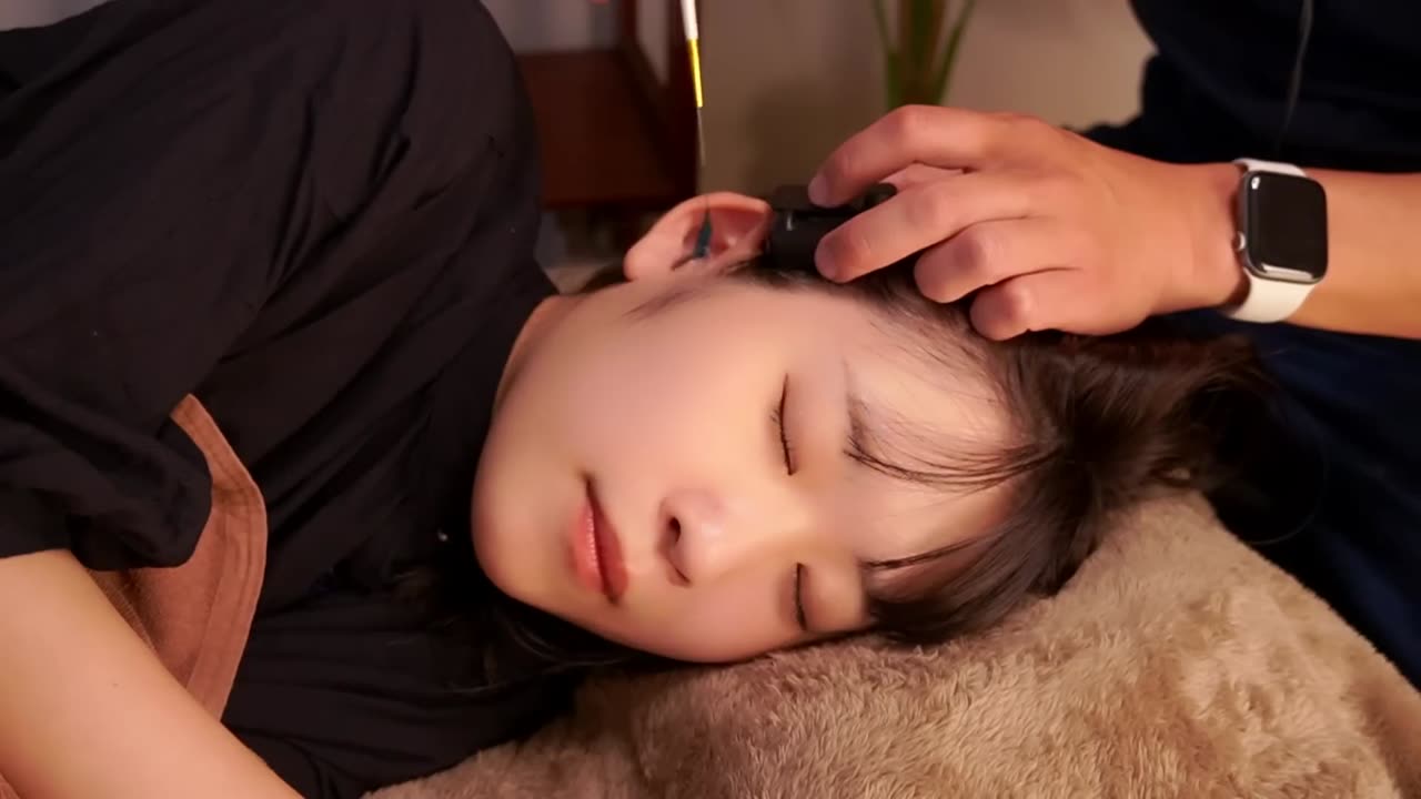 ASMR Ear massage and ear cleaning that everyone falls asleep