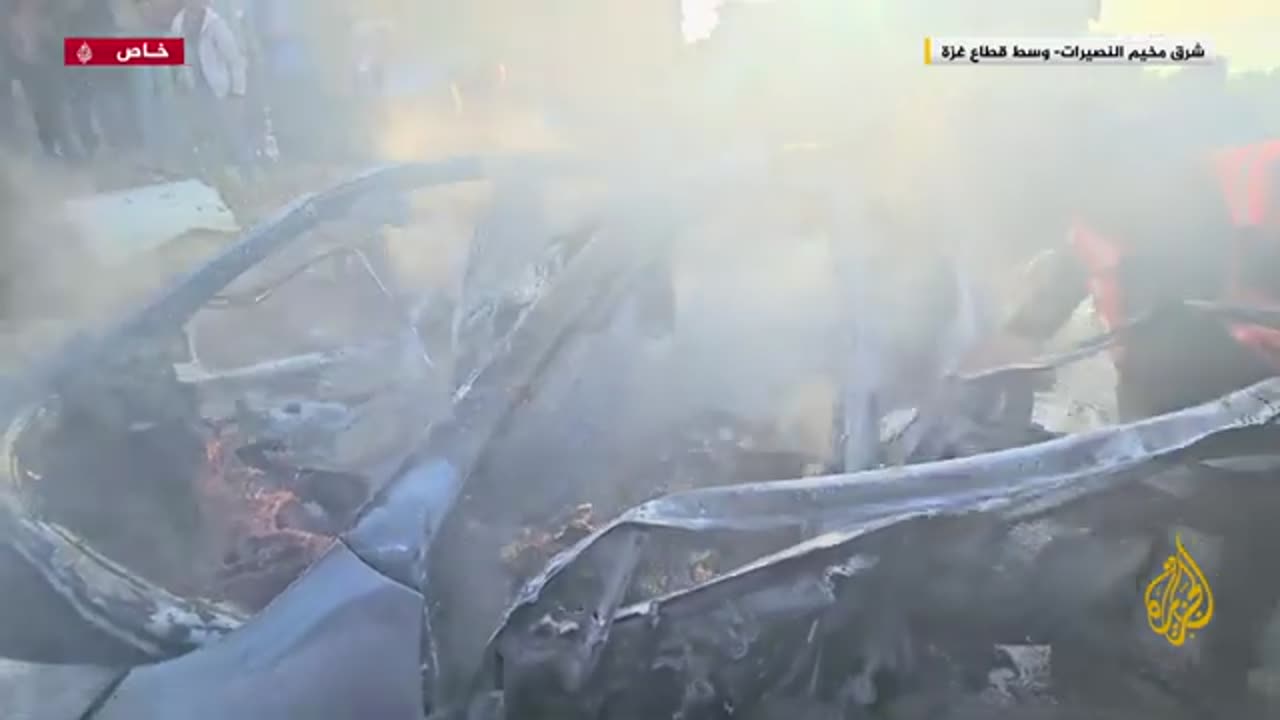 شاهد__قصف_إسرائيلي_يستهدف_سيارة_مدنية_في_مخيم_النصيرات_وسط_قطاع_غزة