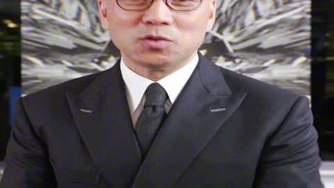 20220923文贵先生直播： #成长！因父母是农民，才能活出这样，才感觉到这些，才感谢父母；因半年不洗澡浑身是泥的记忆，今天还接地气；曾经在玉米地早日脱处，才走向今天的成熟！