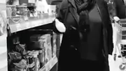 Maskenstreit im Penny