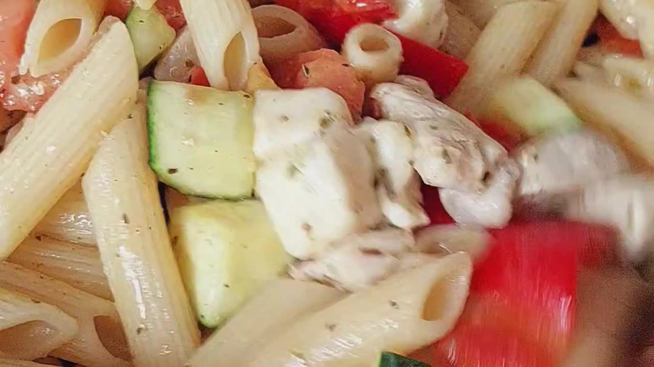 Most Popular Grandama Old Recipe for Stir fry pasta with cheese and Vegetables. 3 Minutes Recipe