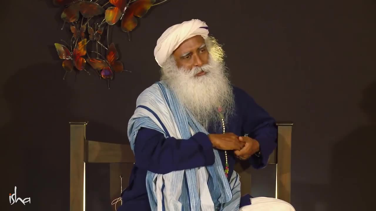 Are You Drinking Water the Right Way? - Sadhguru (English Subtitles)