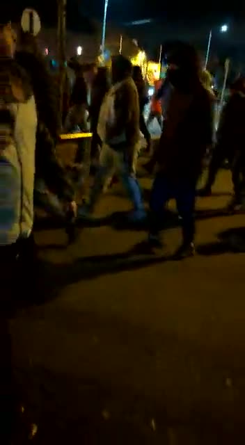 Irish people following migrant busses migration