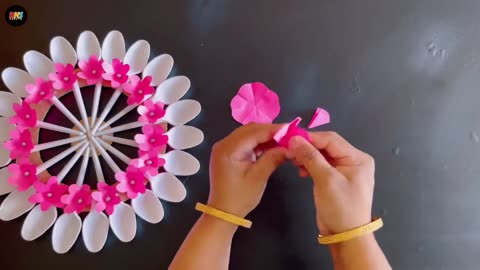 Beautiful Wall Hanging Craft Using Plastic Spoons / Paper Craft For Home Decoration / DIY Wall Decor