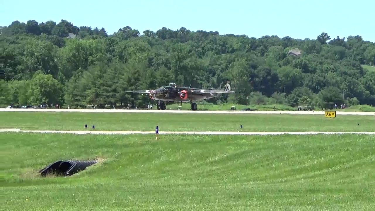 B-25J landing Spirit Airport St. Louis