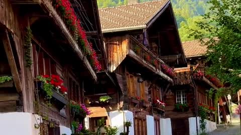 Brienz, Switzerland 🇨🇭😍 #HPRadicalReuse